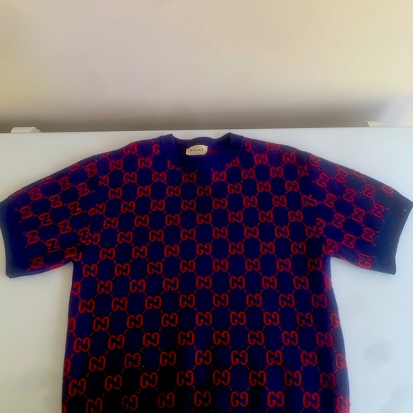 Sweater - Picture 2 of 2